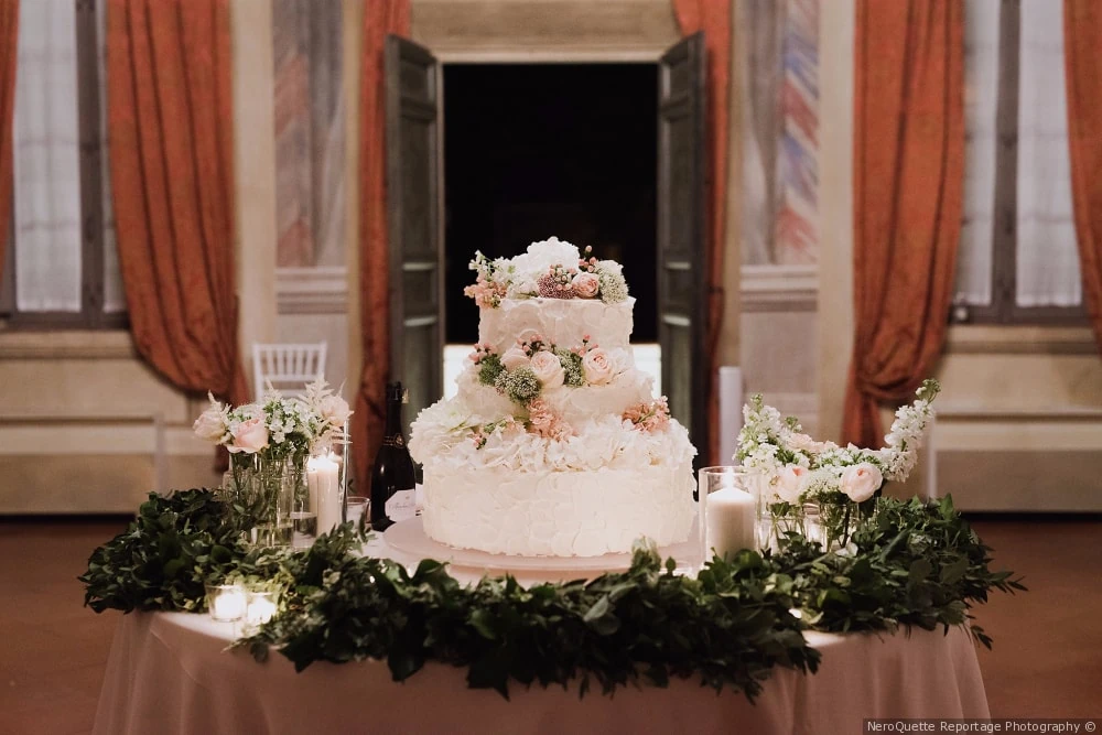 Borgo Antico Le Viole, Eventi, Matrimoni, Ricevimenti, Rio Viole, Telarolo di Castellarano, Reggio Emilia, Borgo Plantarum,cortile